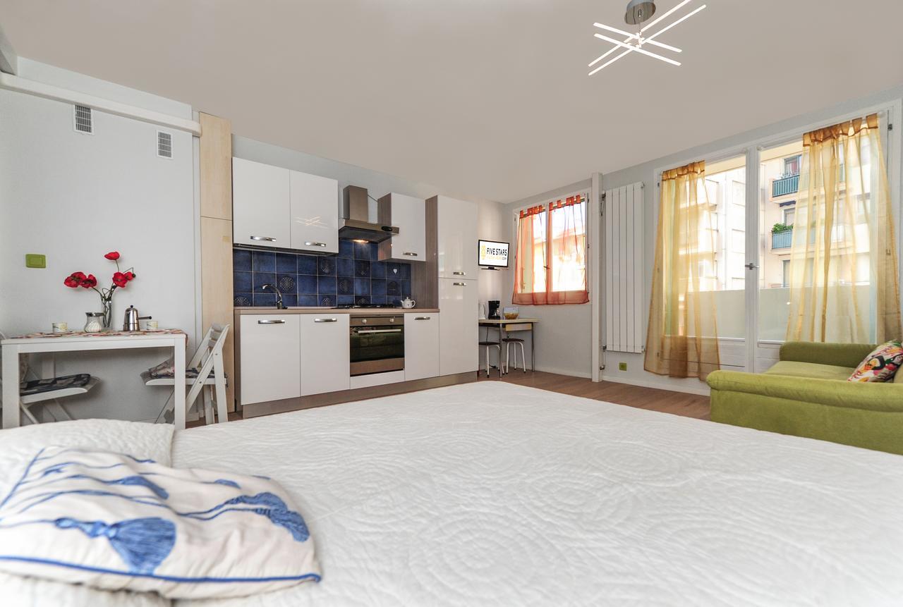 Blue Lagon Five Stars Holiday House Nice Exterior photo
